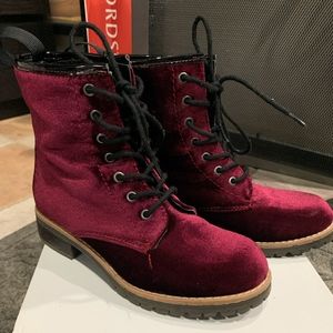 Steve Madden Magggie Combat Boots